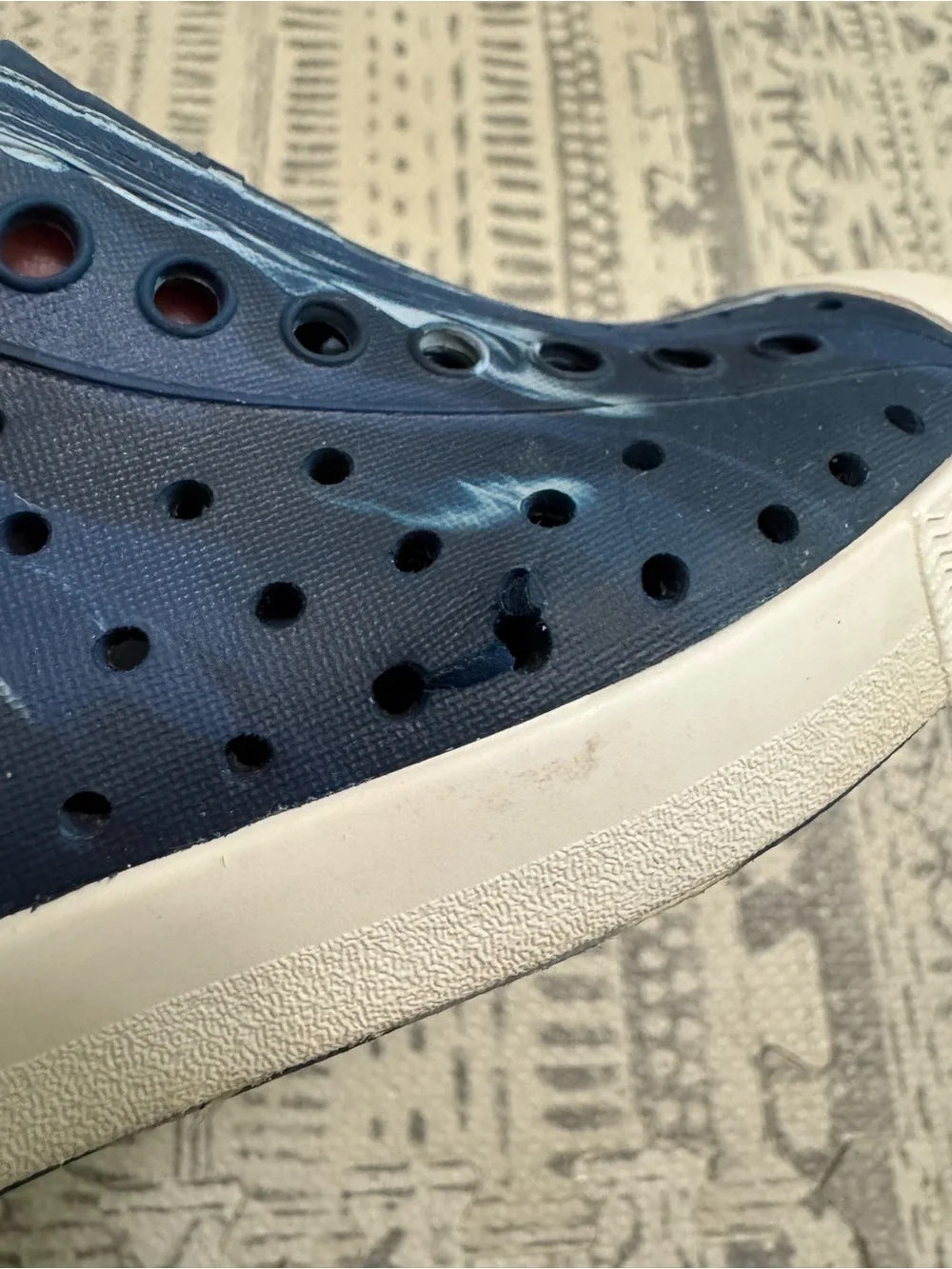 Native Kids Slip-On Water Shoes in Navy and White